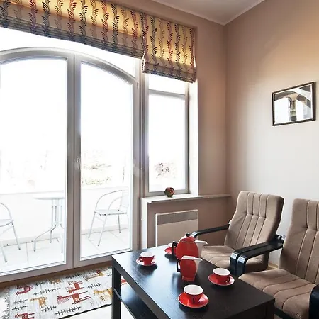 Nadmorski 1 アパート