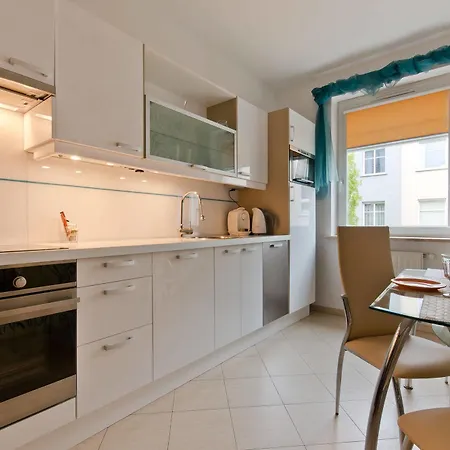 Apartment Nadmorski 1 *